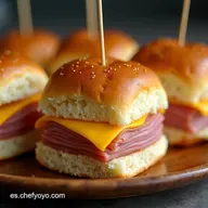 Hot Ham and Cheese Sliders F&aacute;ciles La Receta Estrella de la Abuela