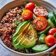 Ensalada de Quinoa con Aguacate en 30 Min