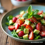 Receta de Ensalada FRA Primaveral Fresas Rosas y Aguacate