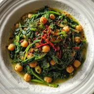 Espinacas con Garbanzos: El Guiso Andaluz Perfecto
