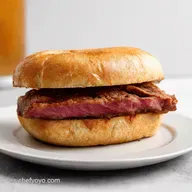 Bocadillo Ib&eacute;rico El S&aacute;ndwich Espa&ntilde;ol Para Chuparse los Dedos