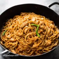 Lo Mein de Pollo Express Cena China Lista en un Tris